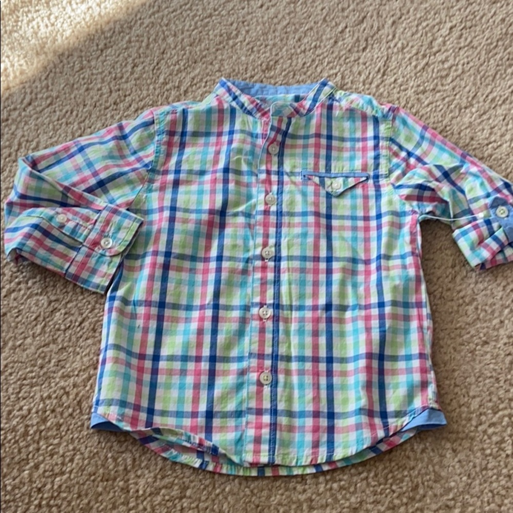 Brand new 3T button down
